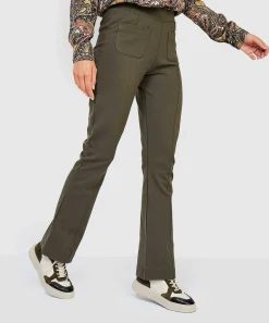 * Pantalon Acampanado Bolsillo Punta