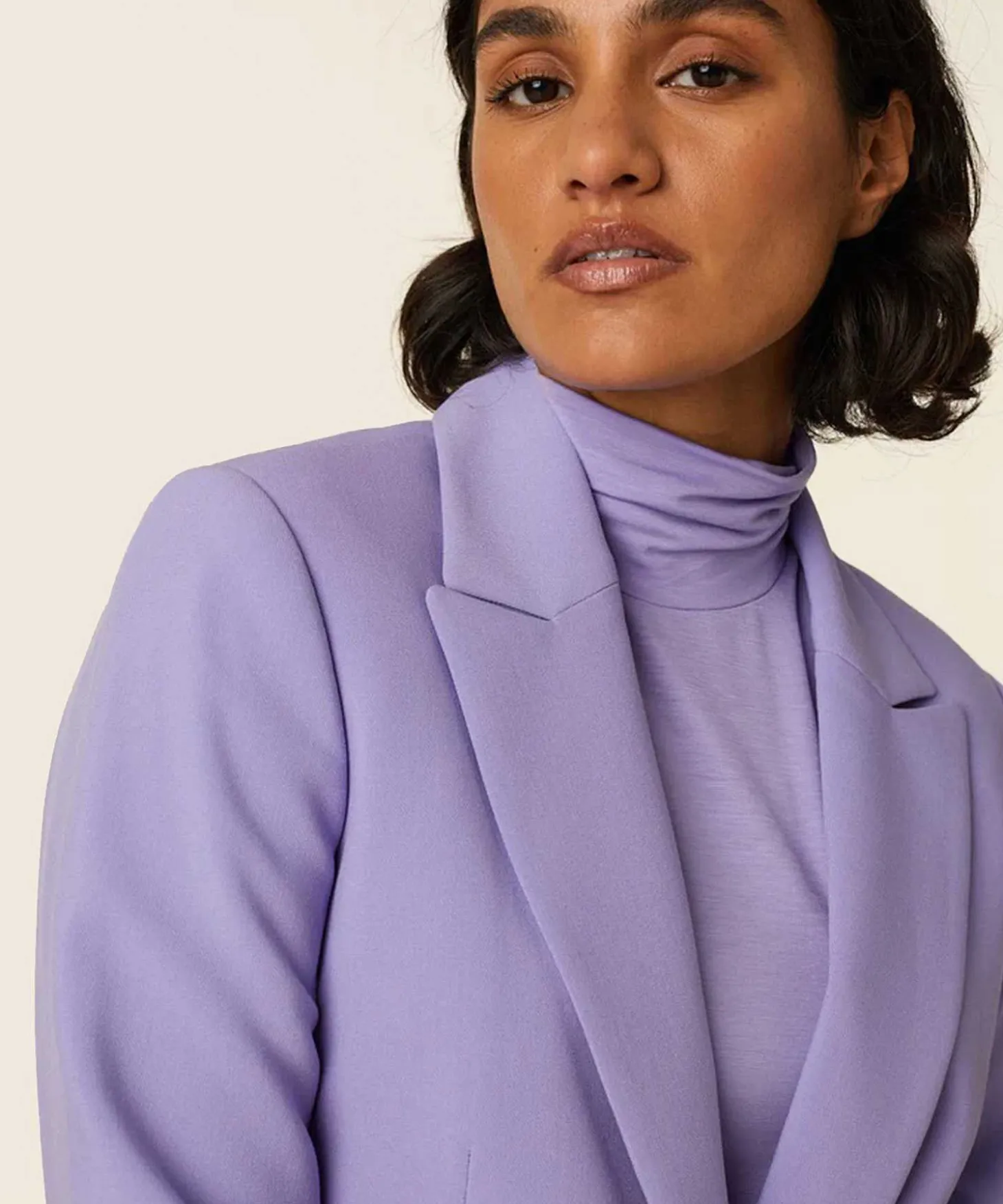 Americana Larga Beaumont De Crepe Abby