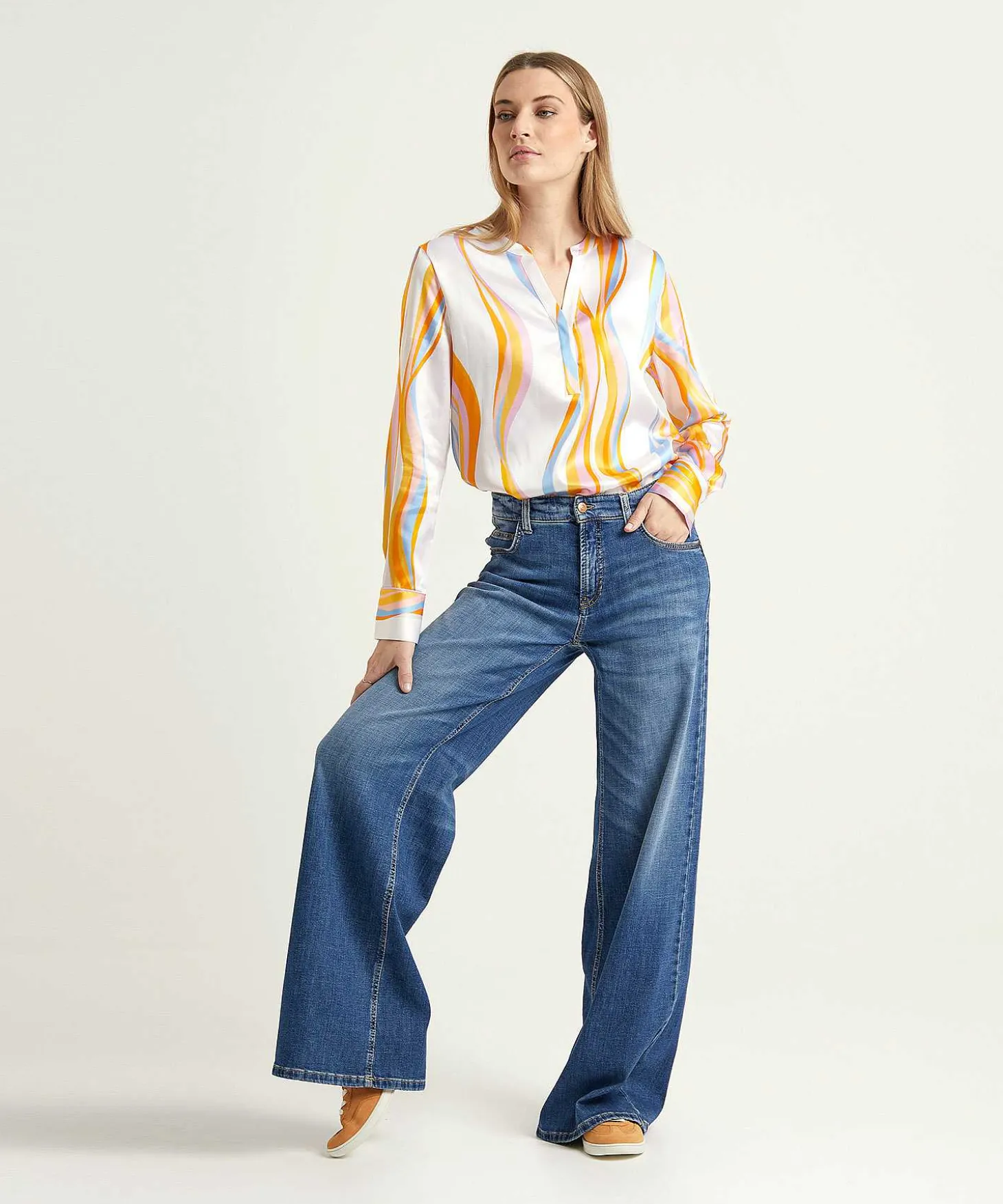 Blusa Angelegenheit De Herzen Con Estampado De Llamas De Seda