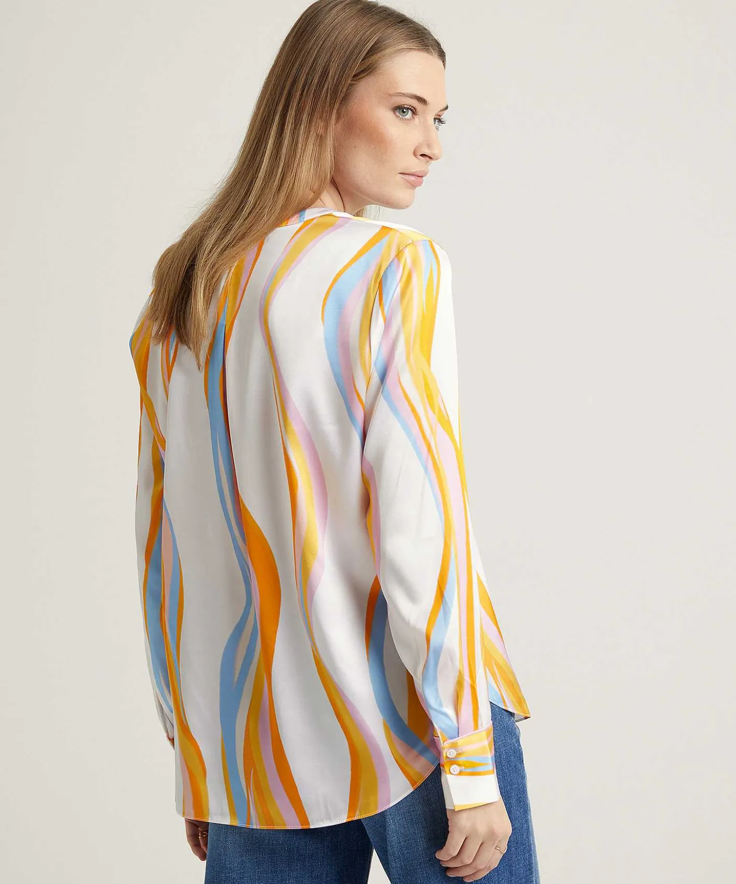 Blusa Angelegenheit De Herzen Con Estampado De Llamas De Seda