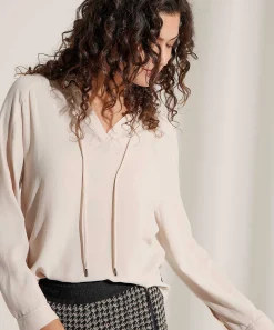 Blusa Deportiva Marc Cain Con Cuello En V