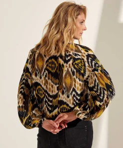 Blusa Kyra Estampado Ikat Vaiana