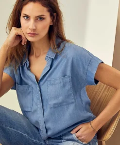 Blusa Vaquera Suave Con Boton De Emotions