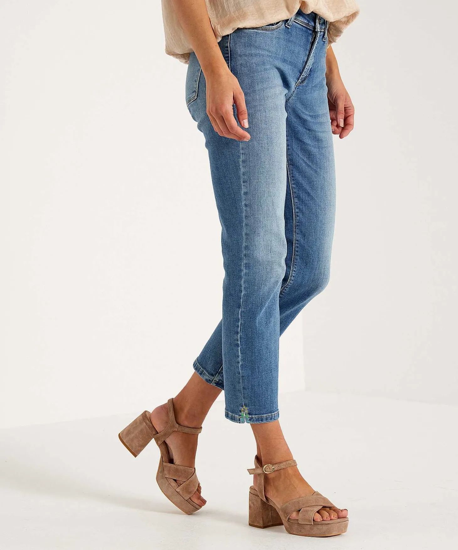Cambio Vaqueros Capri Piper Detalle De Strass