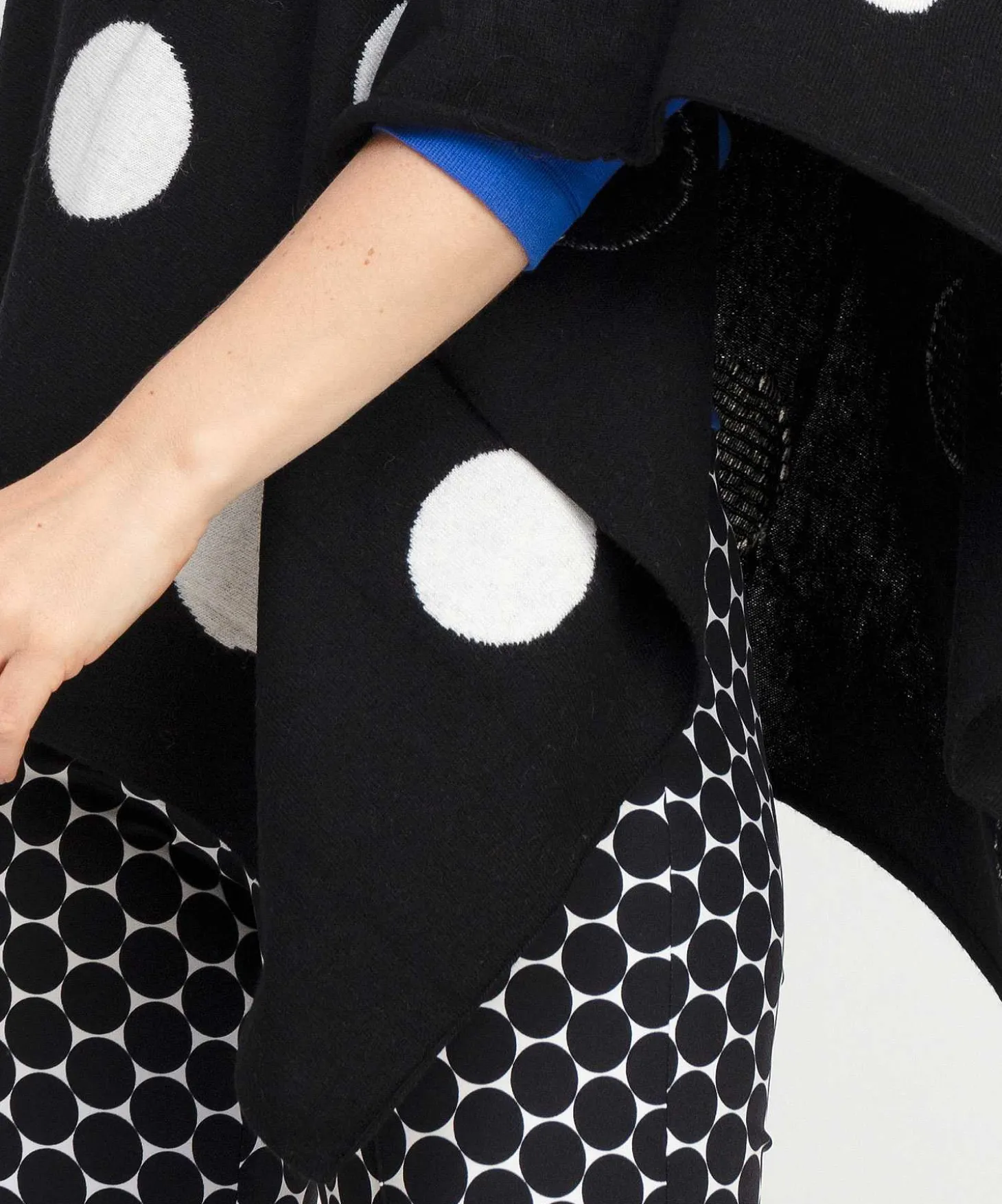 Giulia E Tu Cape Dot