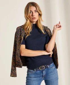 Giulia E Tu Cuello Alto De Canale