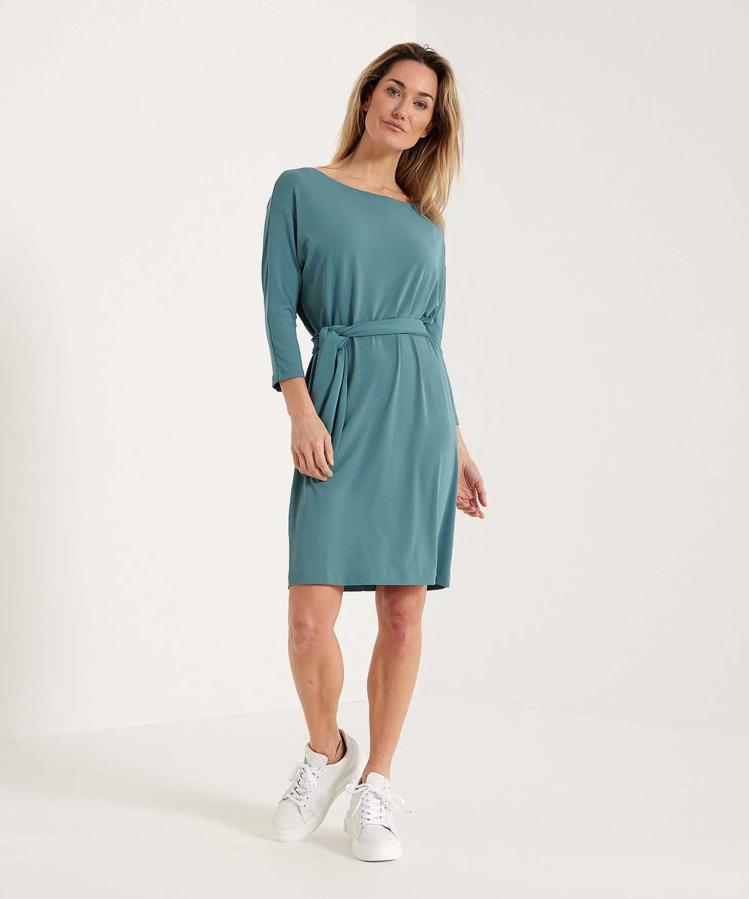 No Man'S Land Vestido Cenido Cinturon Crepe