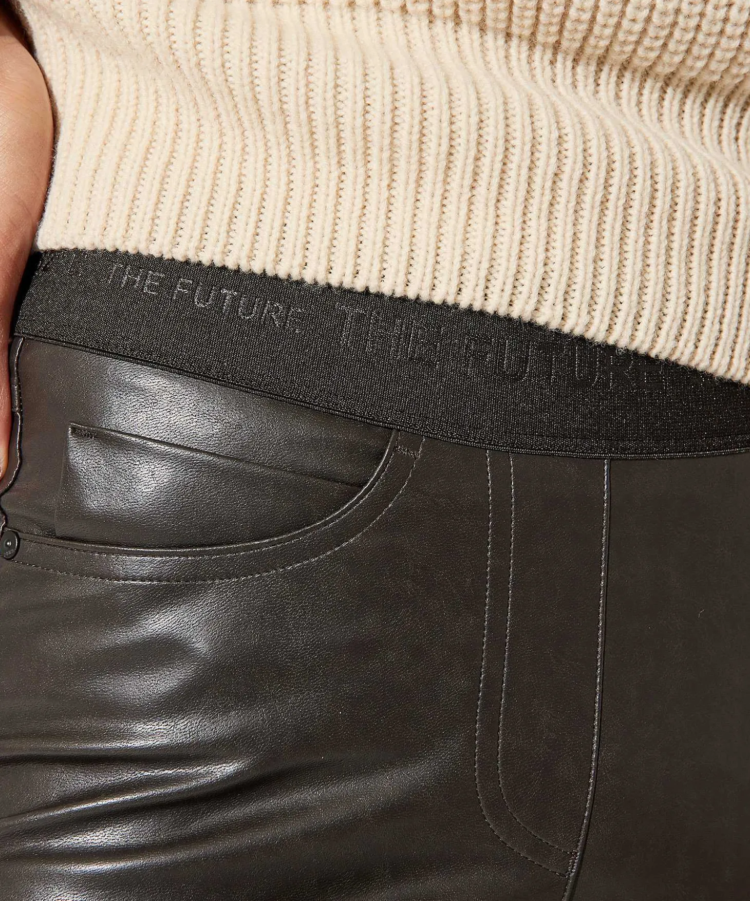 Pantalon Cambio Easy Kick Piel Vegana Felice