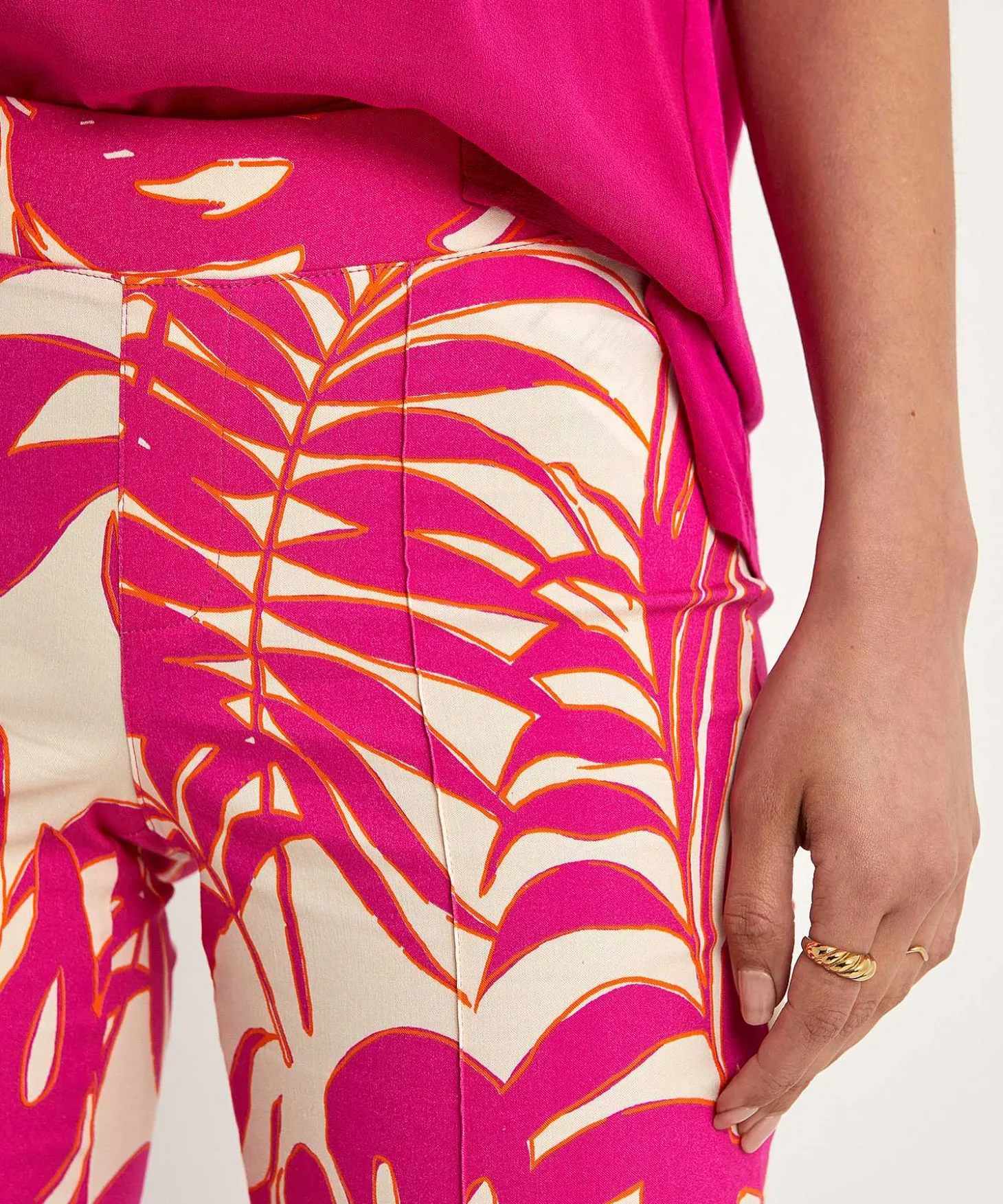 Pantalones Cortos Oui Con Estampado De Hojas