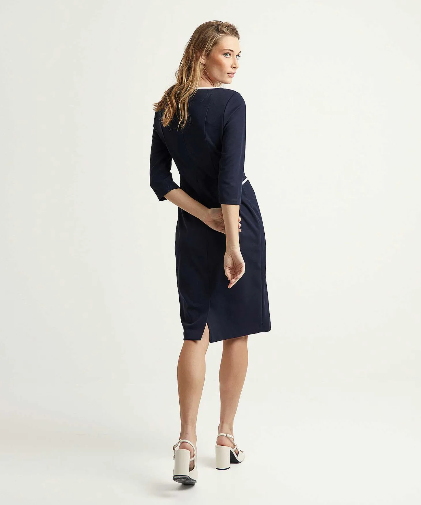 Vestido Con Ribetes En Contraste De Joseph Ribkoff