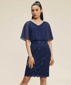 Vestido Con Vuelo De Gasa Y Encaje
