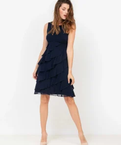 Vestido De Coctel Con Vuelo Y Volante Diagonal