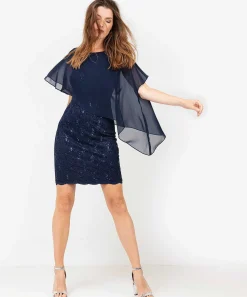 Vestido De Coctel Con Vuelo Y Encaje Asimetrico