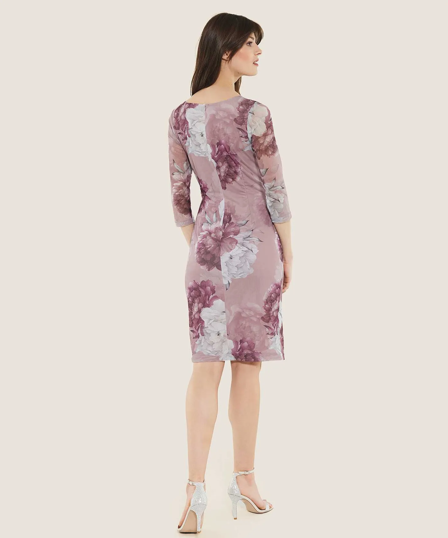Vestido De Malla Con Vuelo Y Estampado Floral