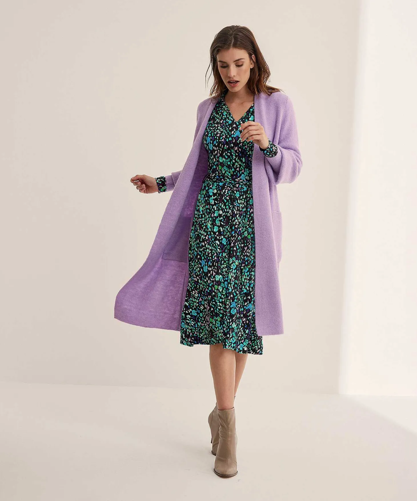 Vestido Kyra Con Cinturon Estampado De Flores Jasmine